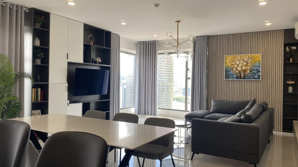 Saigon Royal Apartment For Rent 3 Bedrooms 176m2
