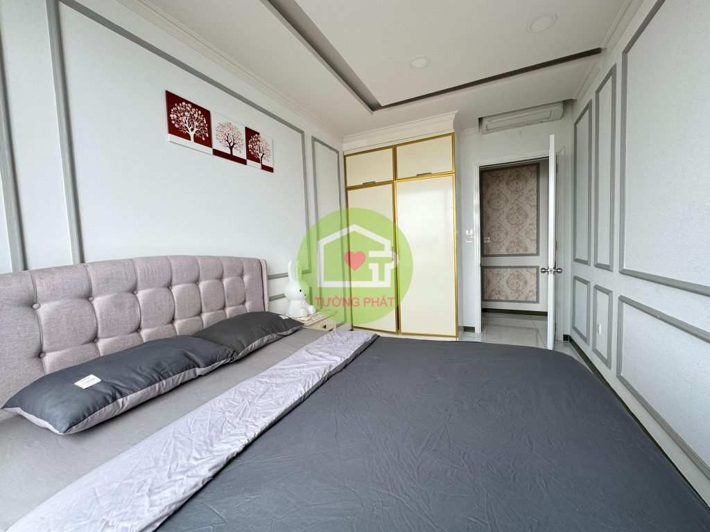Rivergate apartment for rent