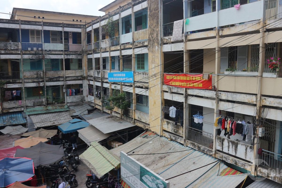 Old apartment, inconvenient for living