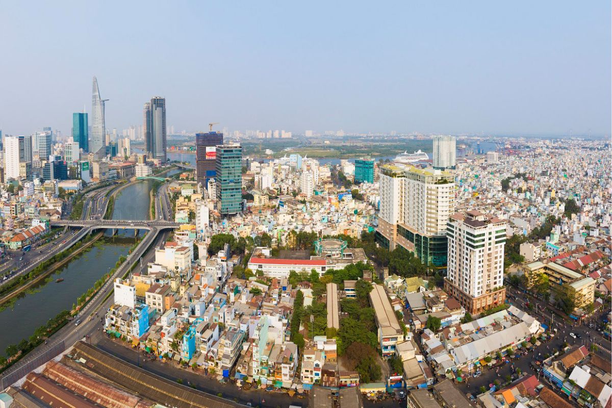 Peace of mind when investing in real estate in District 4