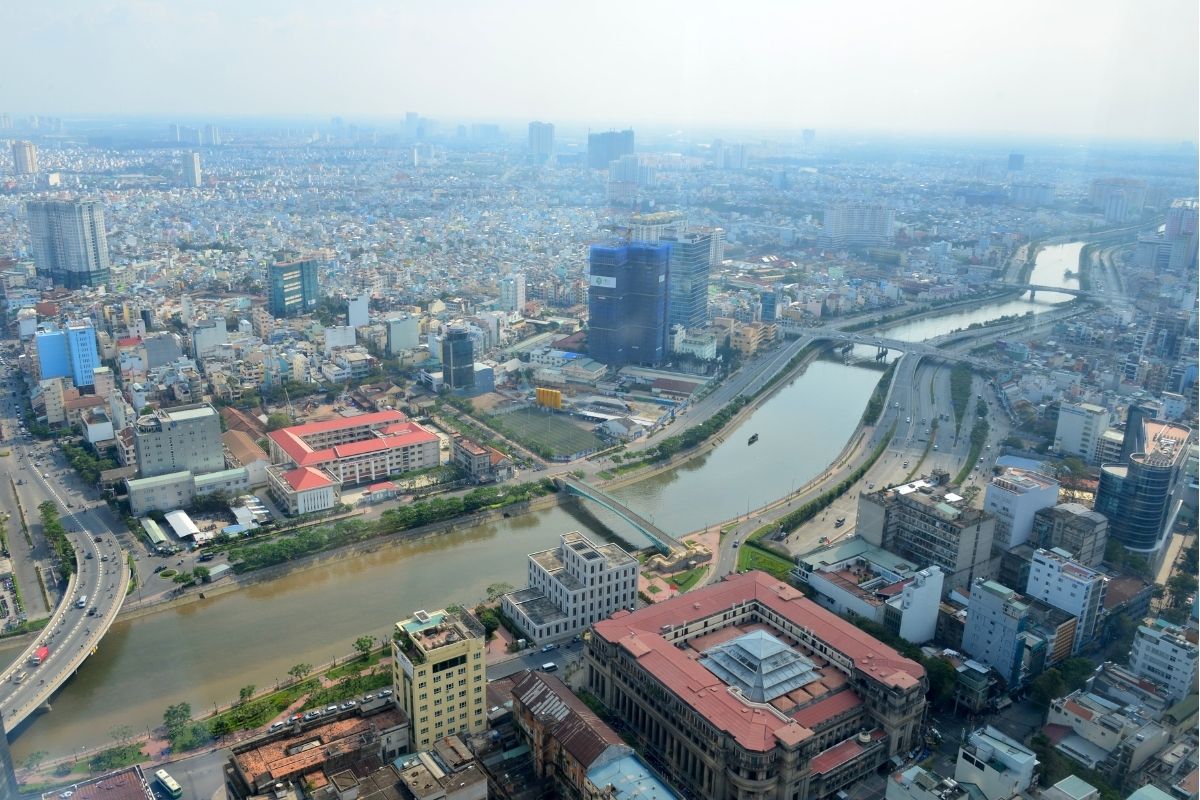 Bordering old District 1 across Ben Nghe canal