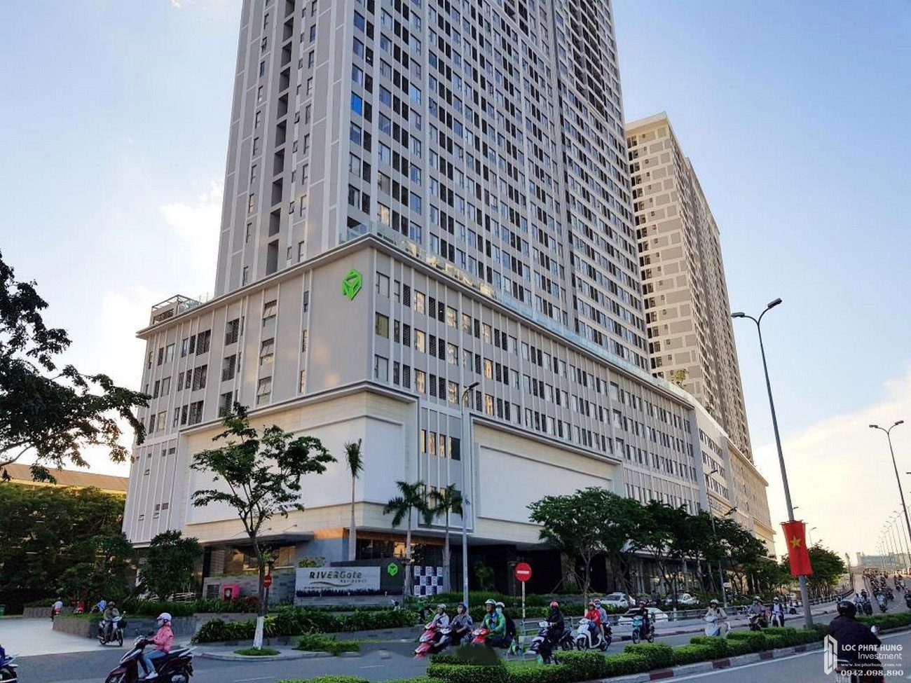 Overview of Rivergate apartment project district 4