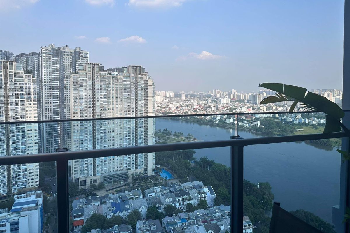 Million dollar view from Sunwah Pearl apartment